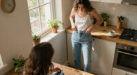 How To Spot An It Girl In 2026: This Cropped-Jeans Style And This French-Girl Shoe Trend