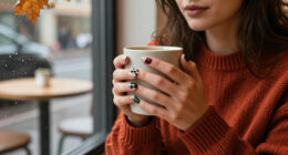 Argyle Nails Are The Cosy Cool-Girl Manicure To Know This Autumn
